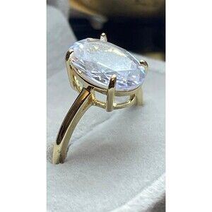 Yellow gold ring